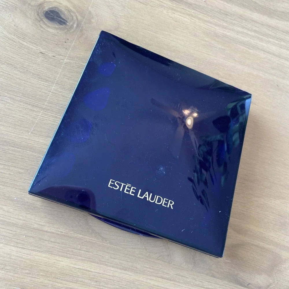 ESTEE LAUDER pallet futurist lipstick Blush all day color intensity eyeshadow